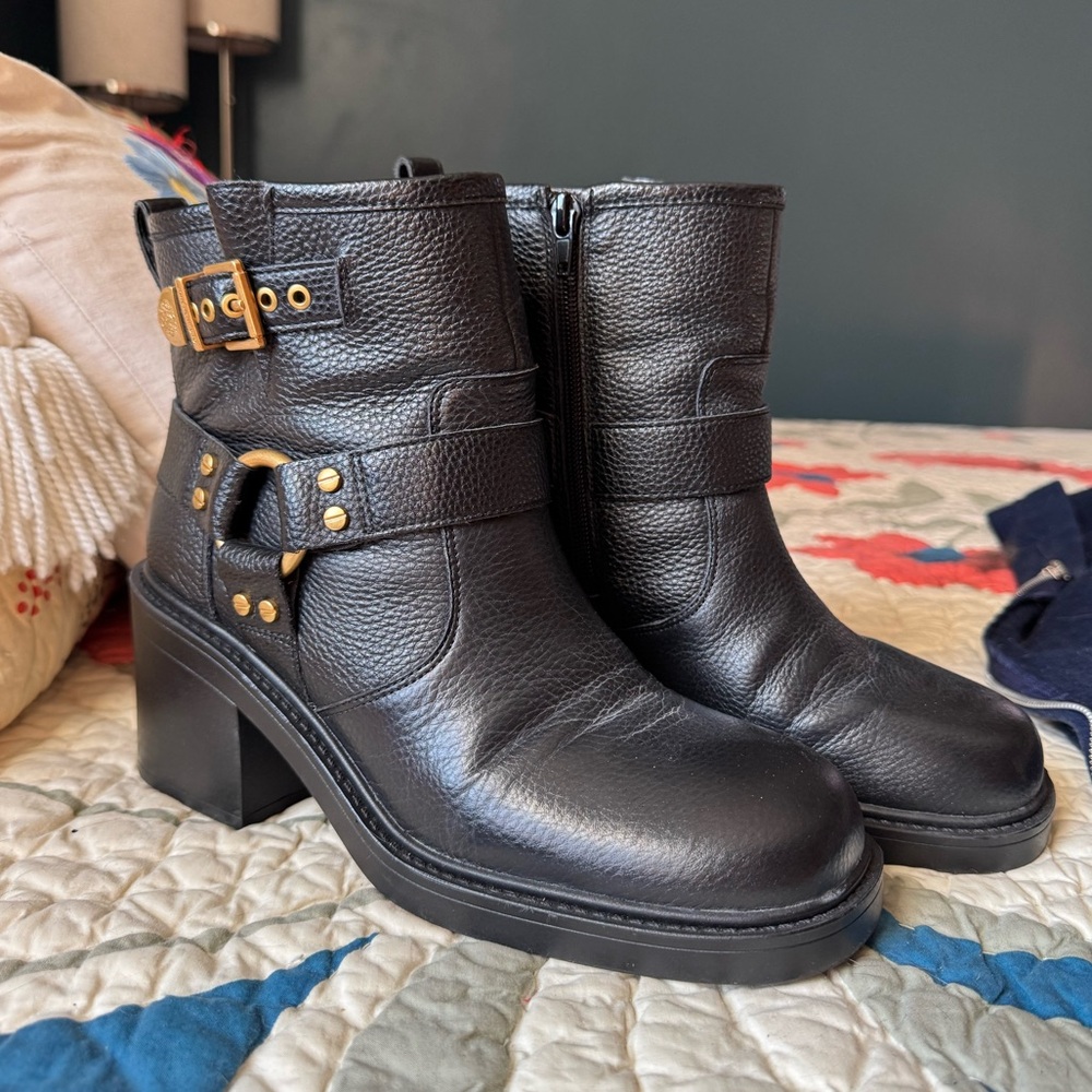 Black pebbled leather bipdi Vince Camuto moto ankle boots booties 8.5 8 1/2